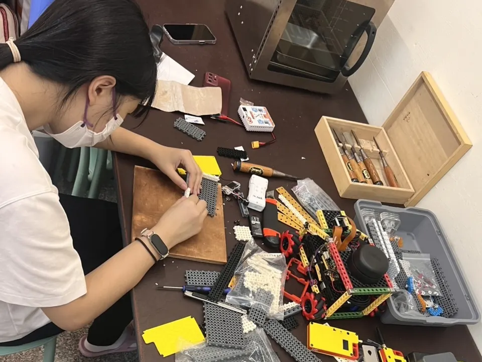 搜救載具線路安裝